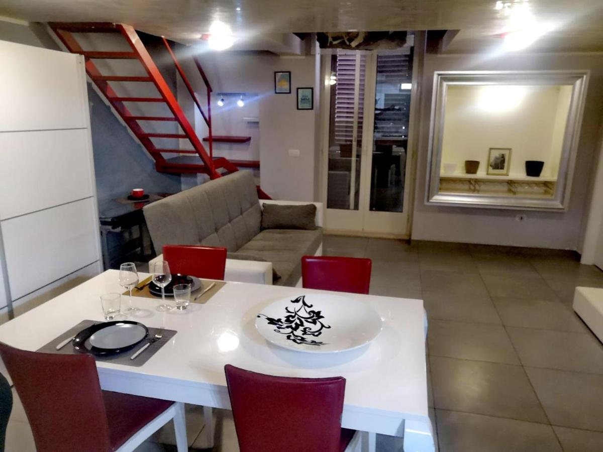 Apartament Metro